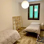 Oasi Relax Con Jacuzzi E Giardino Privato Apartman *