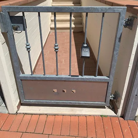 Oasi Relax Con Jacuzzi E Giardino Privato Apartmán